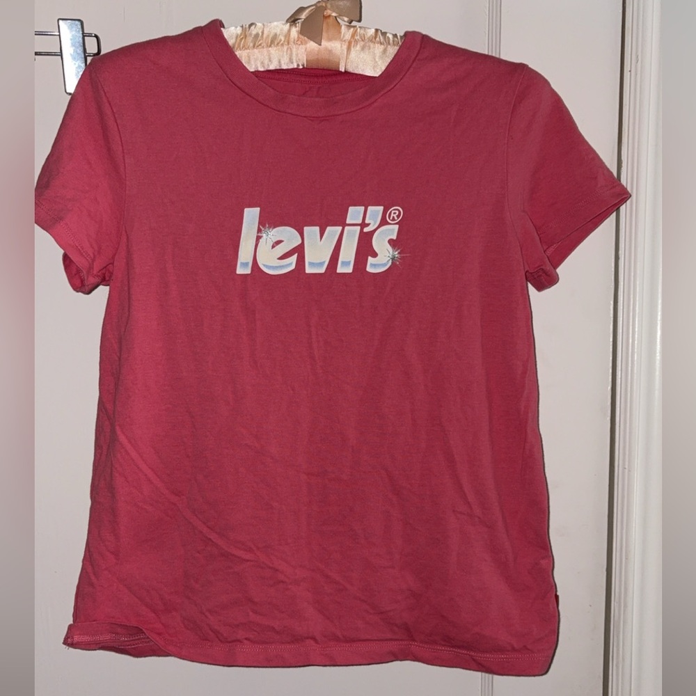 Levi's Red Graphic Tee